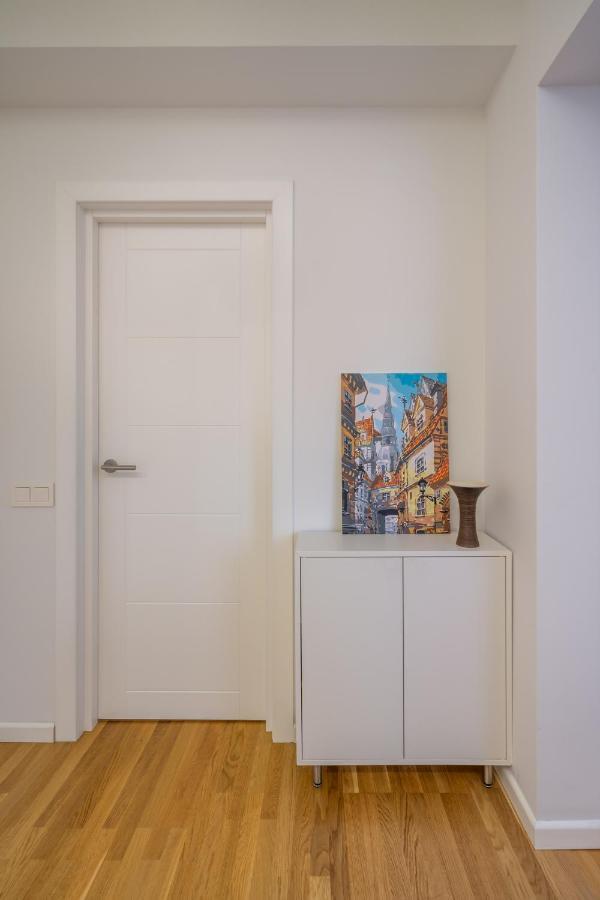 1-Bedroom Penthouse With Underground Parking Riga Dış mekan fotoğraf