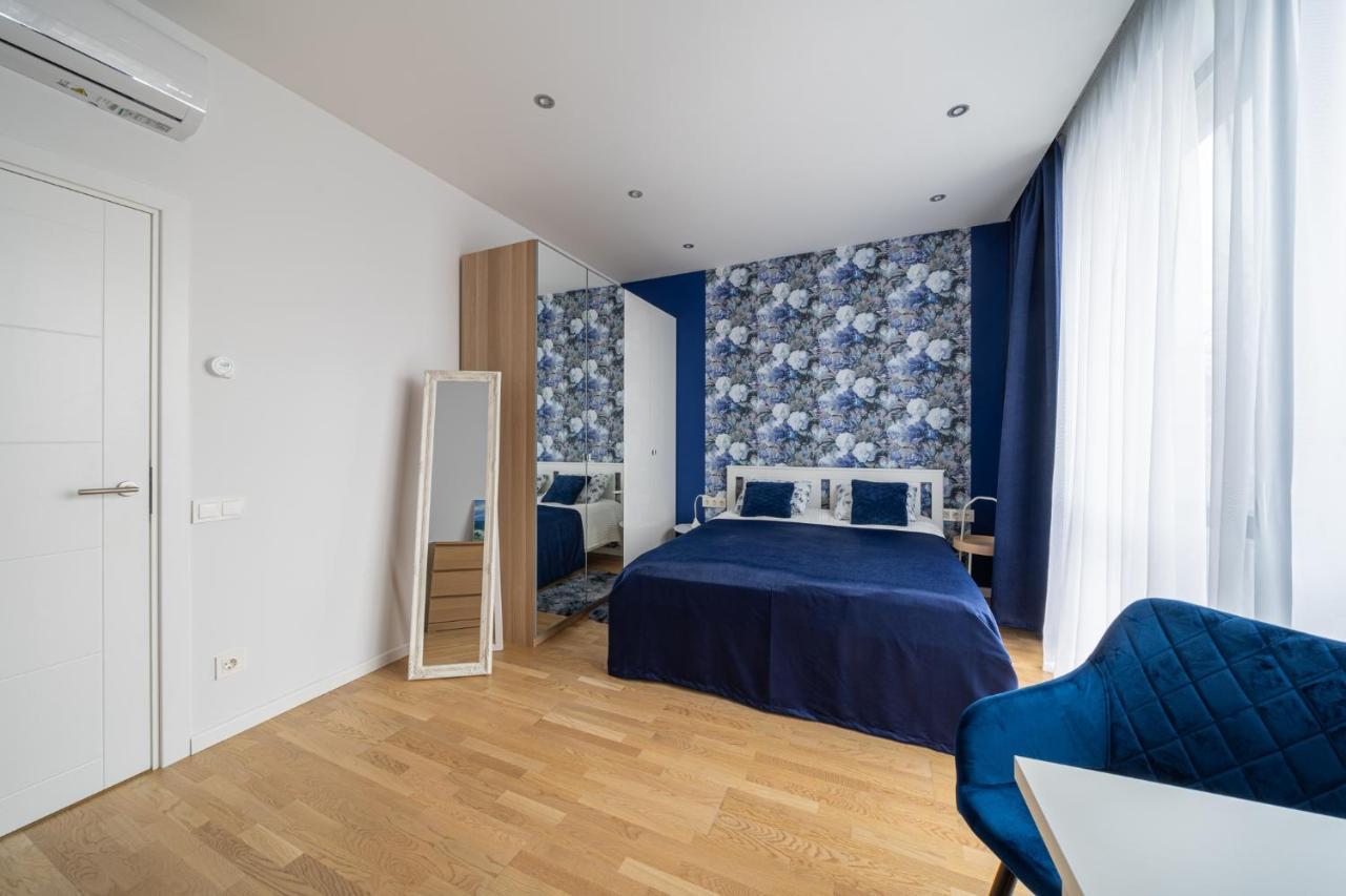 1-Bedroom Penthouse With Underground Parking Riga Dış mekan fotoğraf